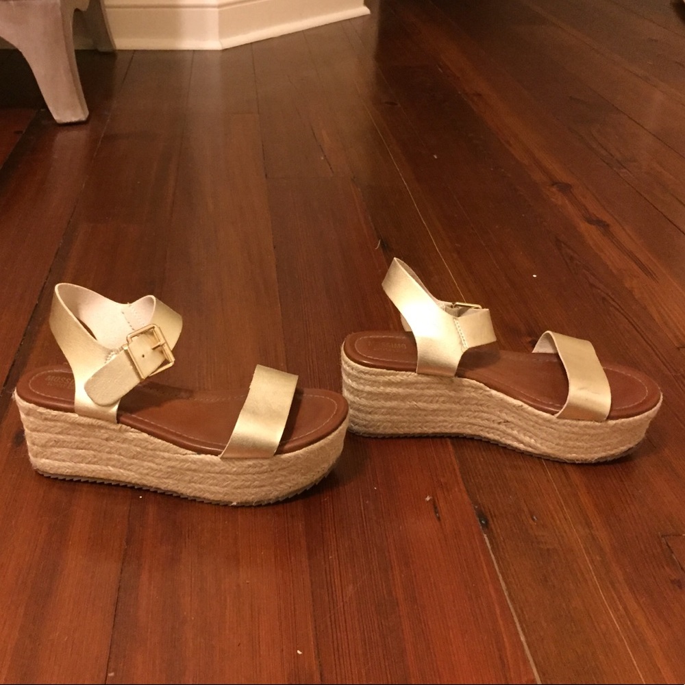 Gold espadrille wedge sandals. Size 7.5